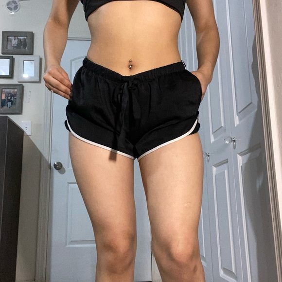 Forever 21 shorts - Picture 4 of 6